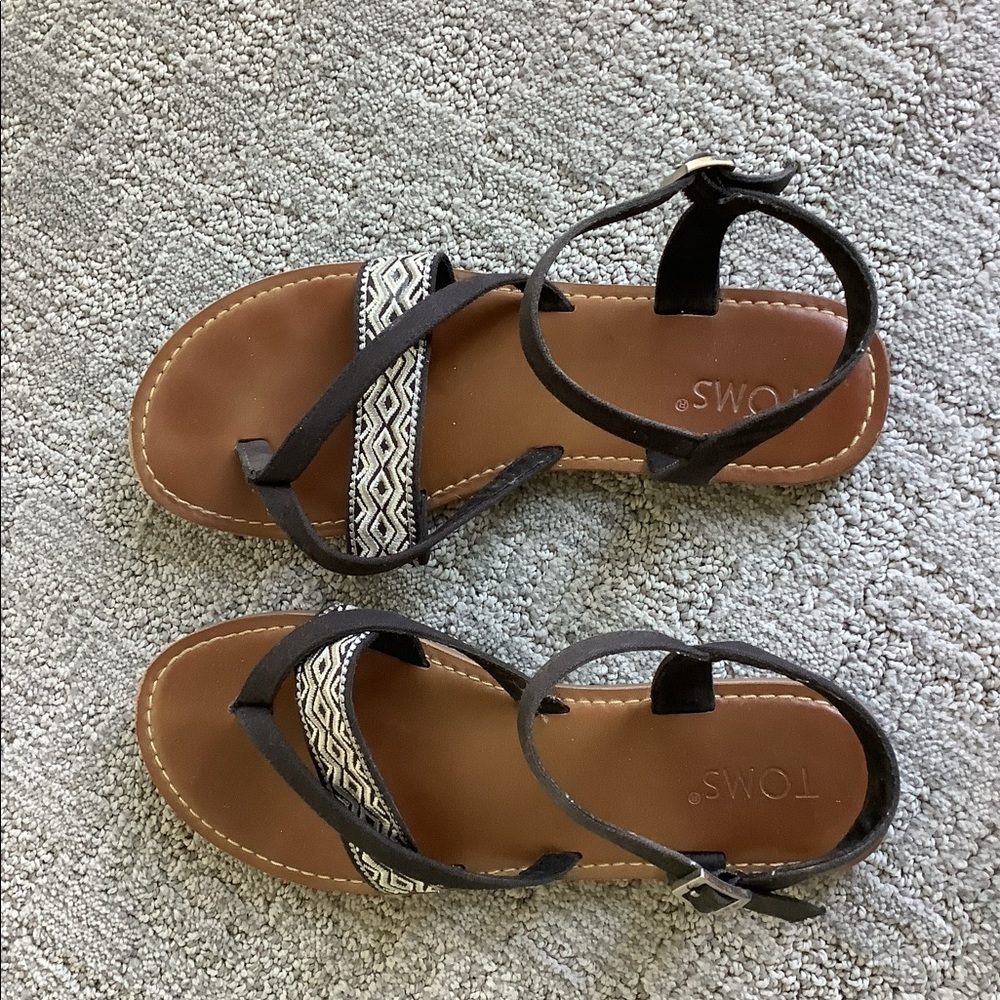 Toms black flat sandals